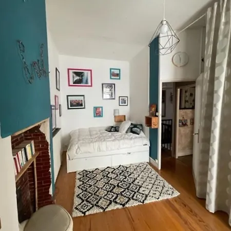 Large Duplex With Terrace And Pool In Bordeaux